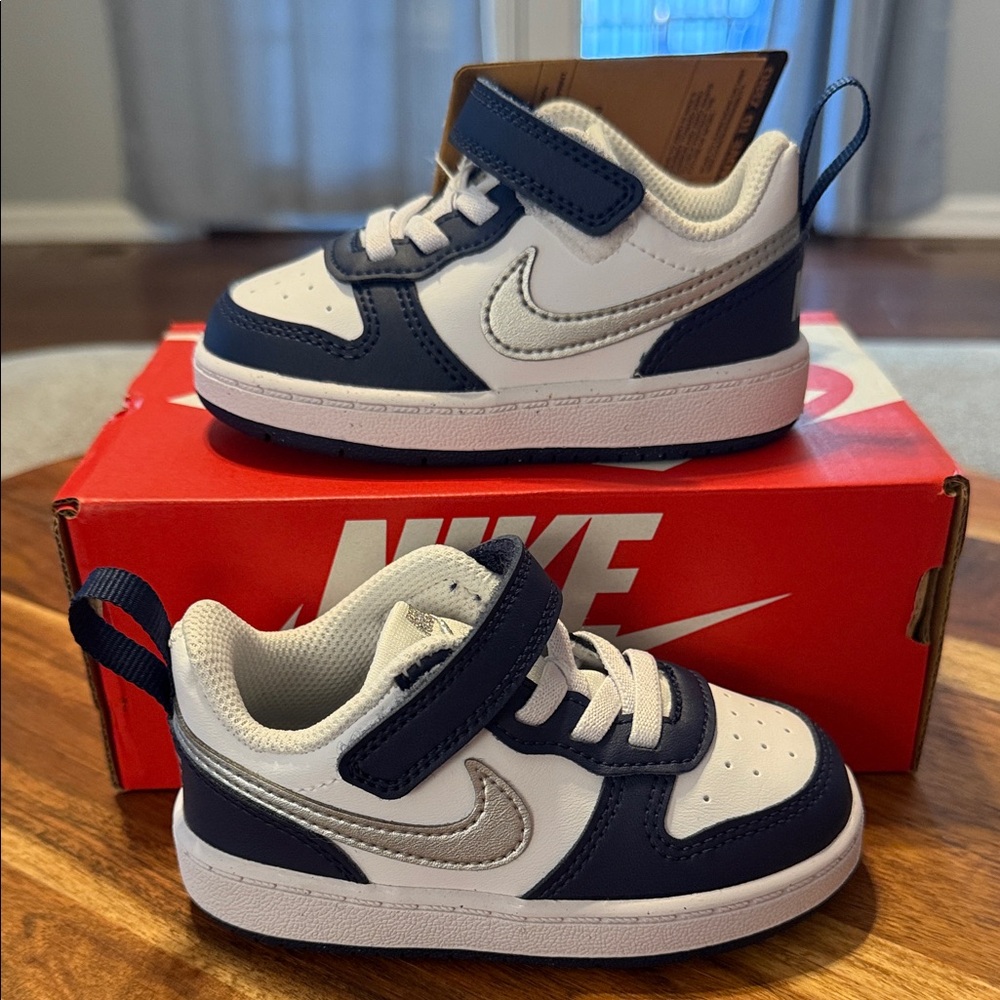 Nike Court Bourough Low ReCraft Size 6C